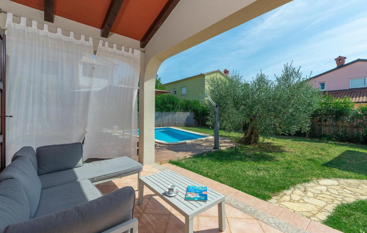 Villa Lucas Новиград Экстерьер фото